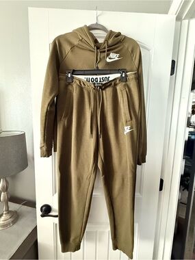 Nike Olive Green Jogger Sweatshirt and sweatpants with White Logo